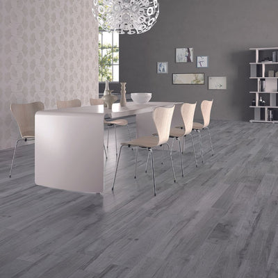 Antracite wood effect tile - grey beauty
