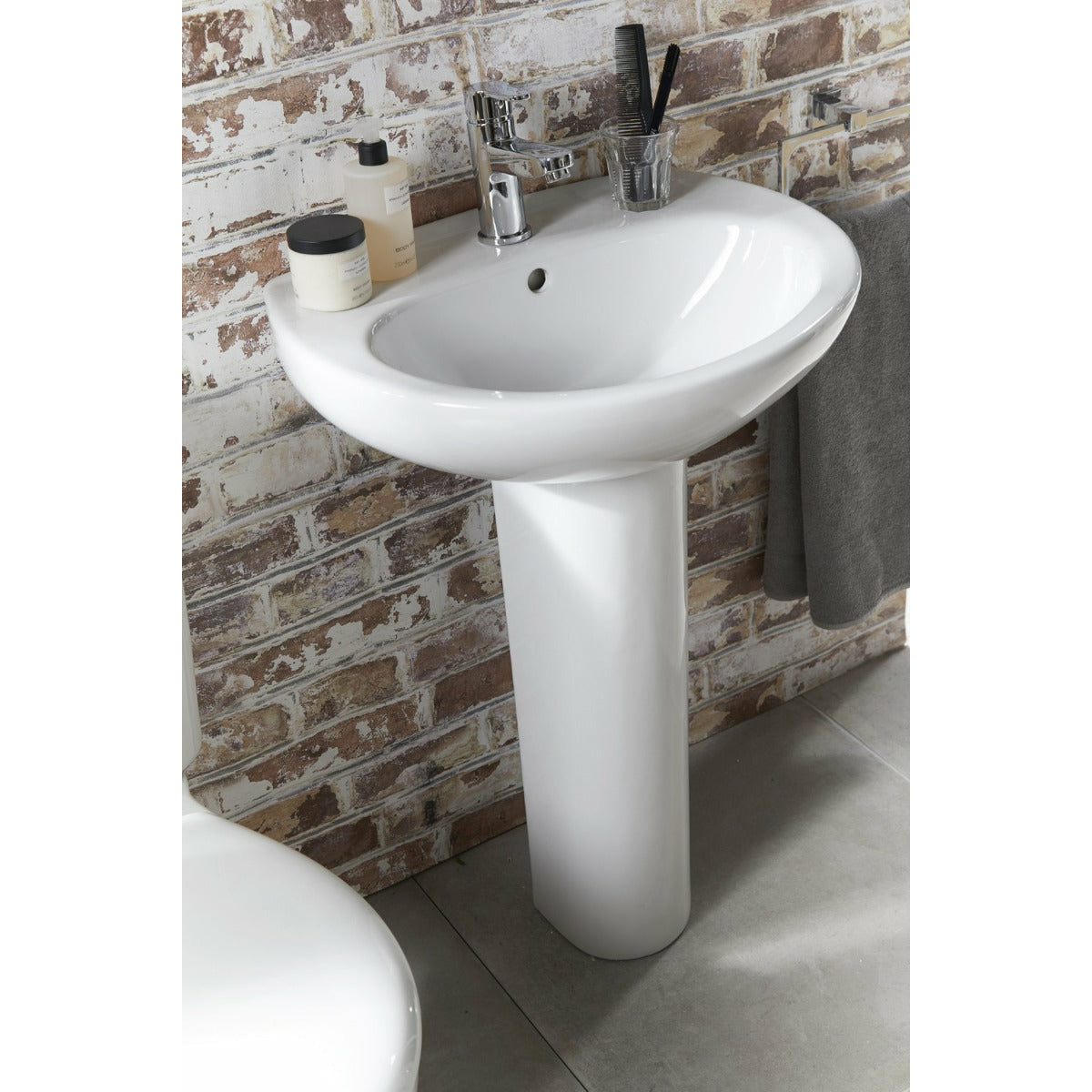 Frontline White Xclusive 550mm Full Pedestal Basin - 1 Tap Hole - Letta London - 